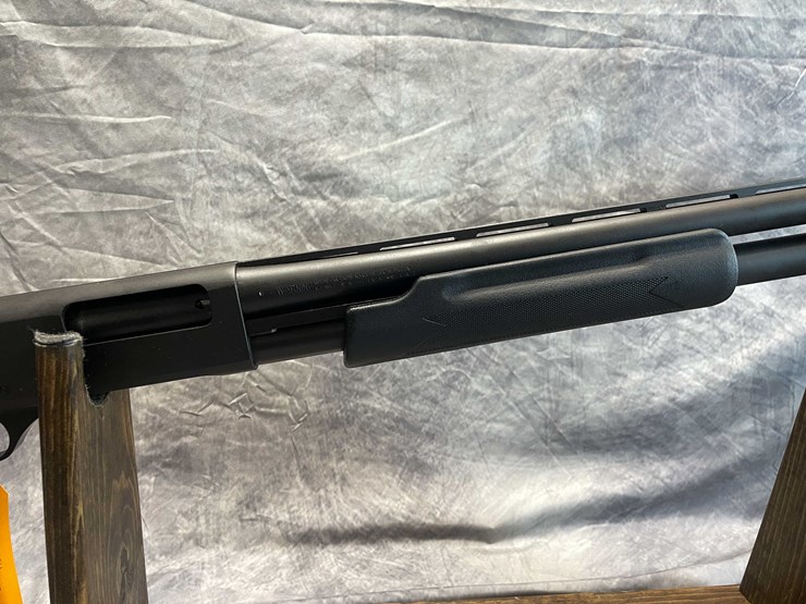 #2337-•-nef-12-ga.-pump-action-shotgun,-sn:-nz921468-image-3