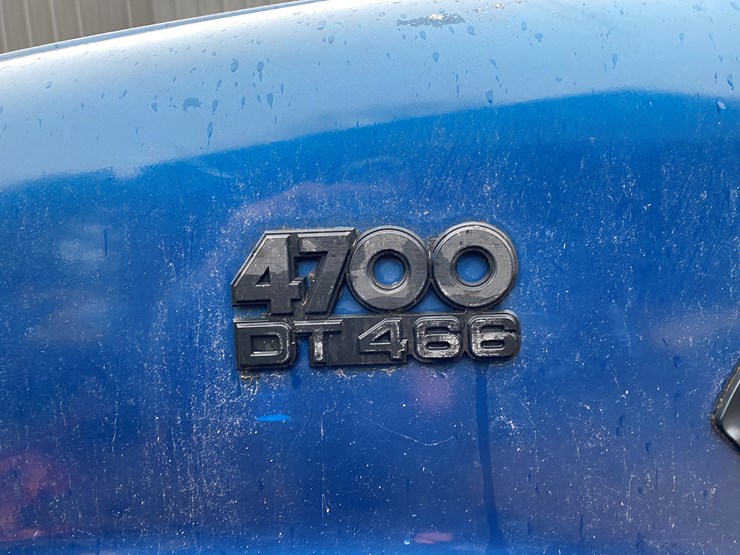 international-4700-image-15