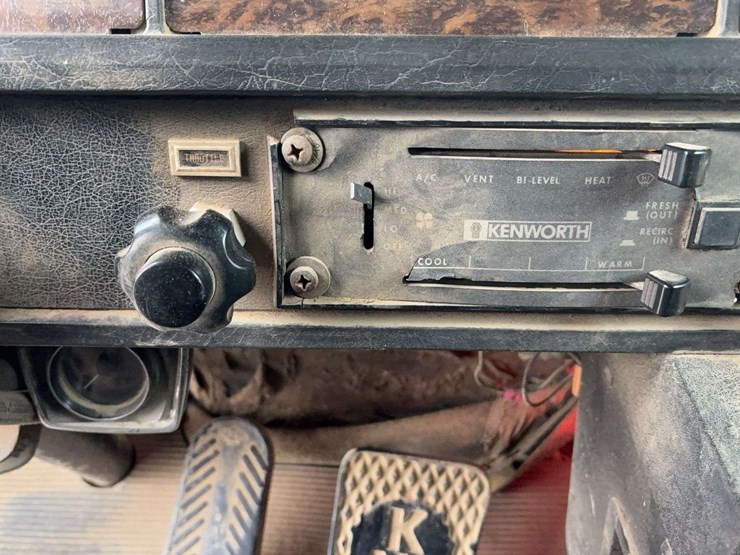 1989-kenworth-t800-image-43