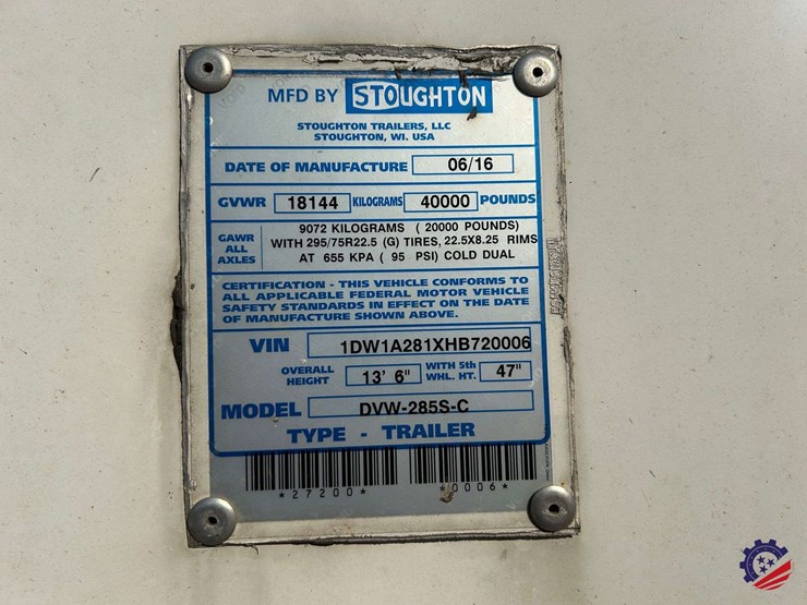 2017-stoughton-28-ft-image-17