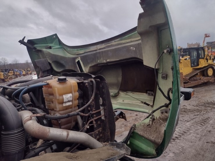 international-workstar-7400-image-22