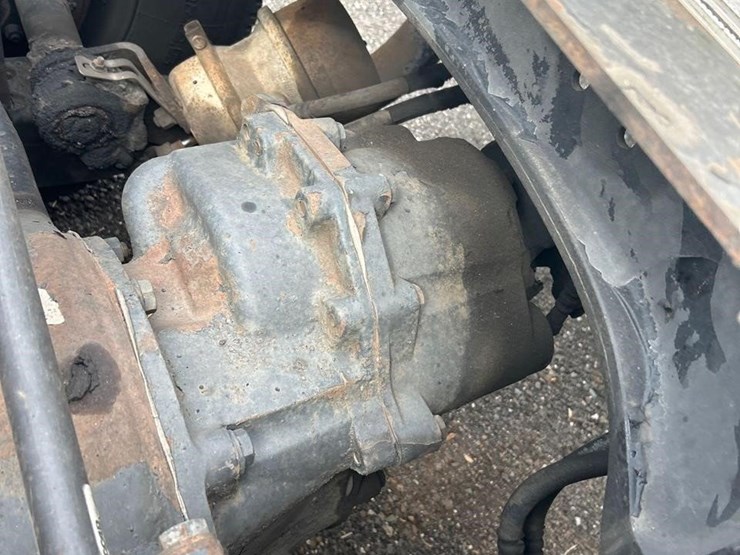 peterbilt-384-image-9