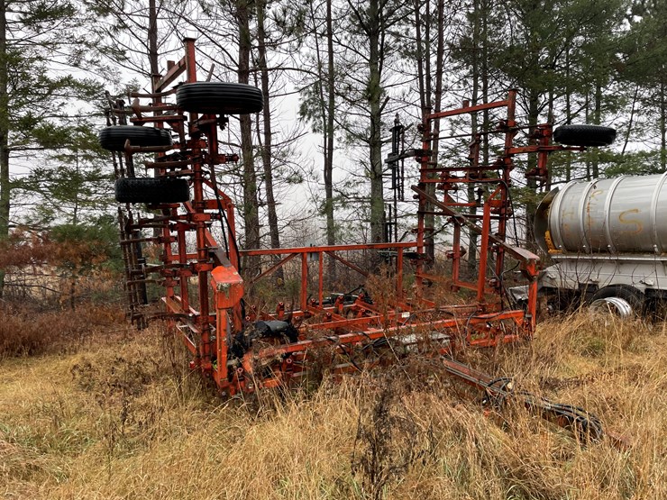 #1170-•-36'-case-1300-field-cultivator-(antigo,-wi)-image-3
