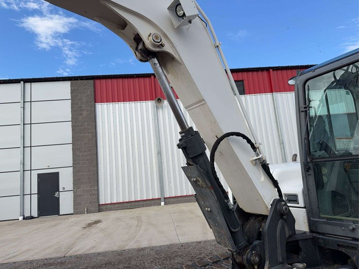 2016-bobcat-e85-image-38