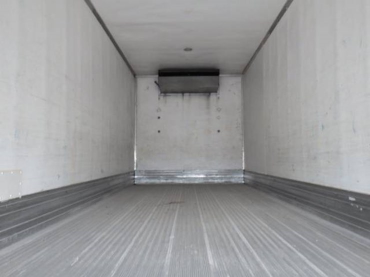 freightliner-m2-106-image-10