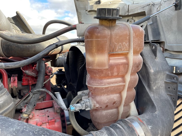 international-8600-image-51