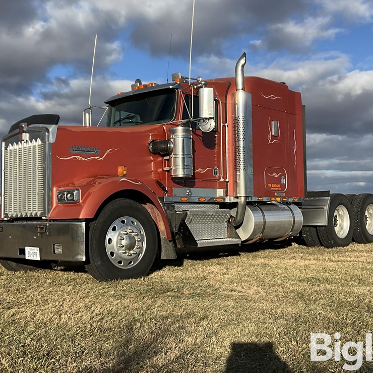 2002 KENWORTH W900