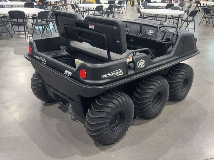 2020-argo-600-frontier-amphibious-6-wheeler-image-3