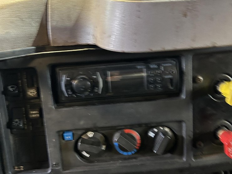 1998-international-s2500-image-27