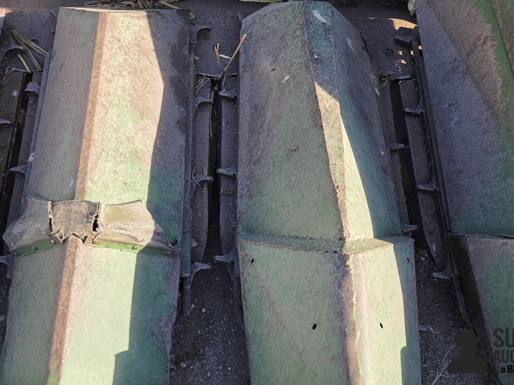 john-deere-9r22-corn-head-image-10