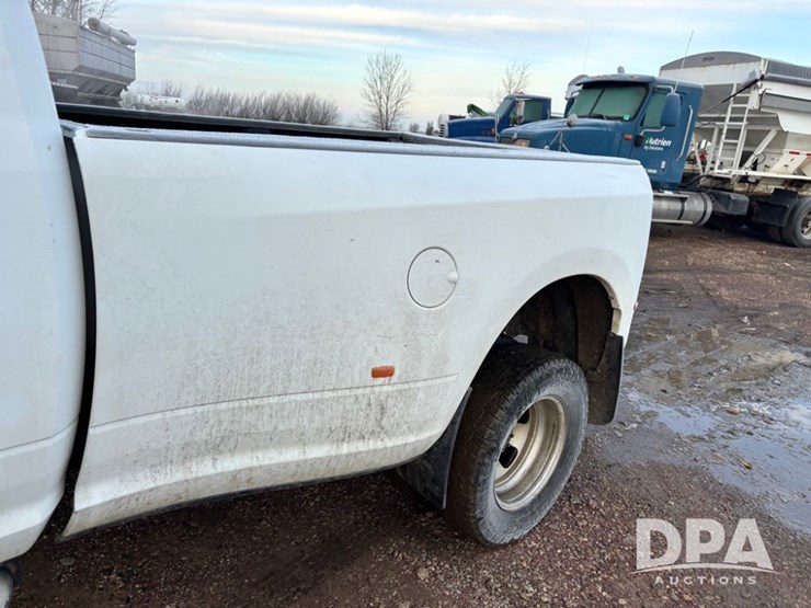 dodge-ram-3500-image-30