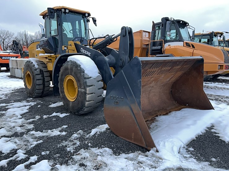 2021-deere-644k-image-3