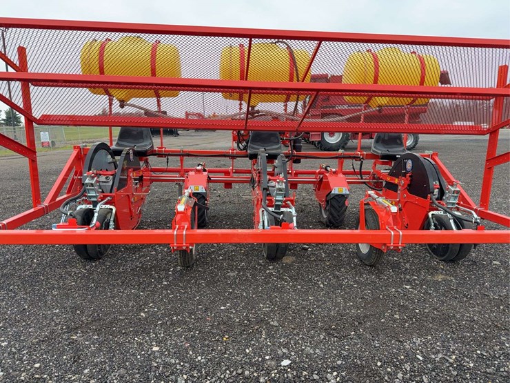 2021-checchi-&-magli-wolf-pro-image-6