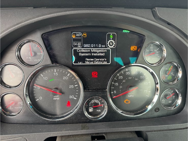 2021-kenworth-t680-image-14