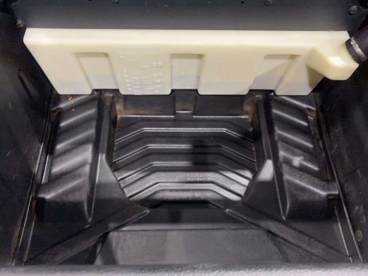 2020-argo-600-frontier-amphibious-6-wheeler-image-15