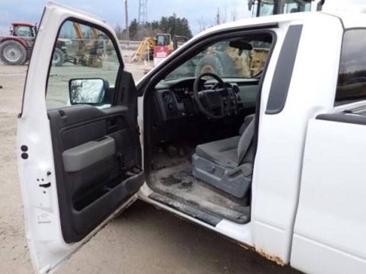 2014-ford-f150-xl-image-23