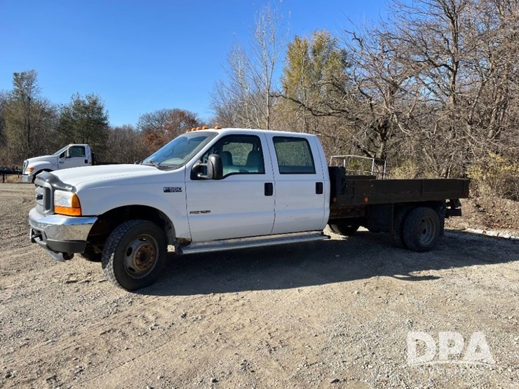 ford-f550-xl-image-15