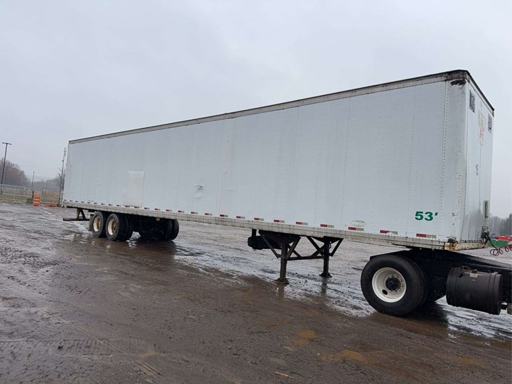 2005-strick-trailer-image-2