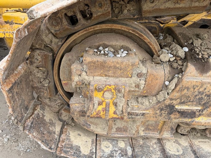 2015-komatsu-d51ex-22-image-12