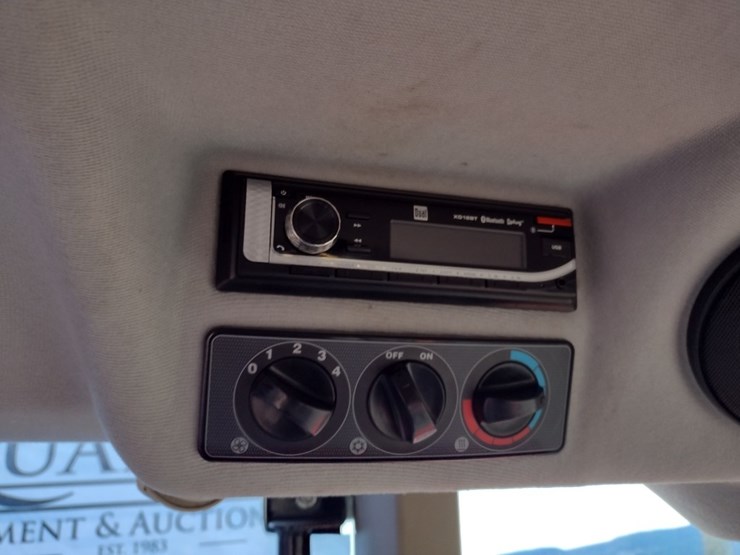 massey-ferguson-6713-image-13