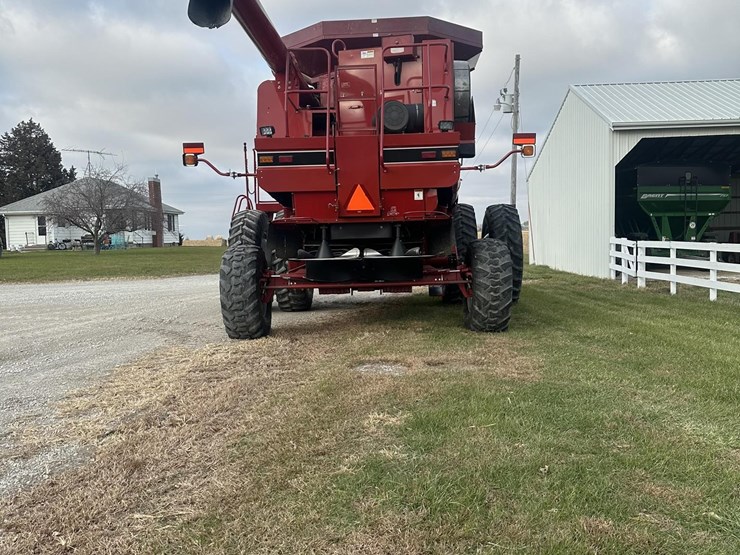 case-ih-2388-image-3
