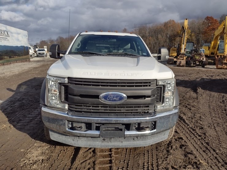 ford-f550-image-2