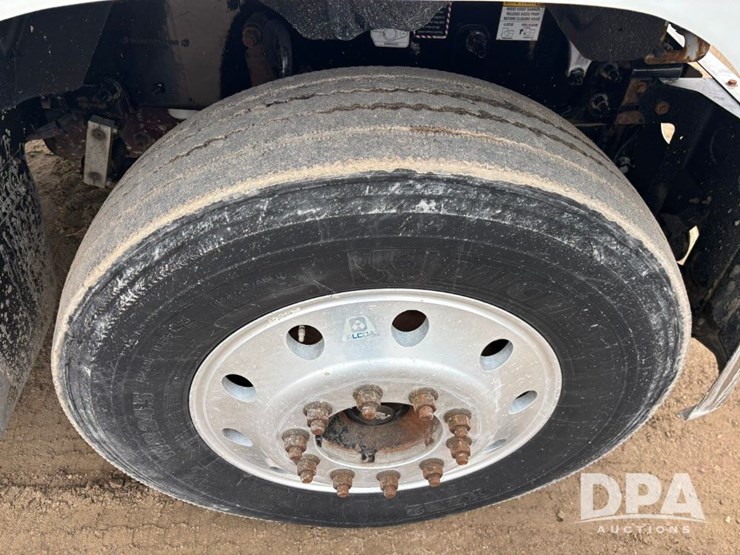 2017-mack-pinnacle-chu613-image-46