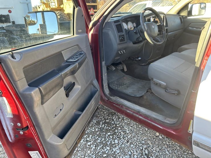 2008-dodge-3500-image-45