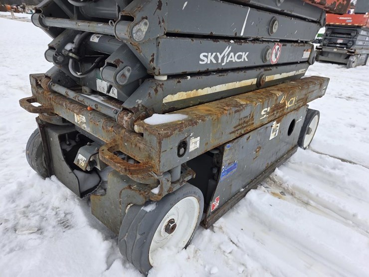 2018-skyjack-sjiii3219-image-12