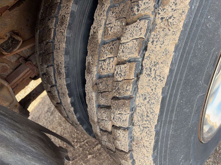 1998-ford-f800-image-9