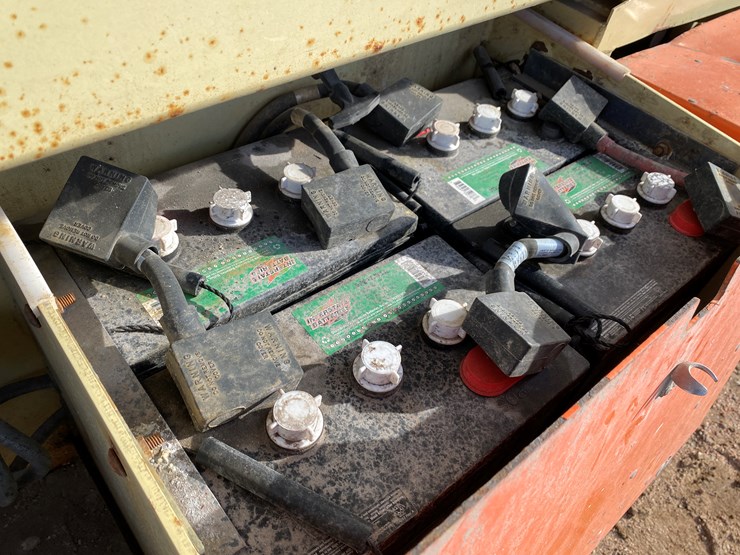 2017-jlg-4069le-image-17