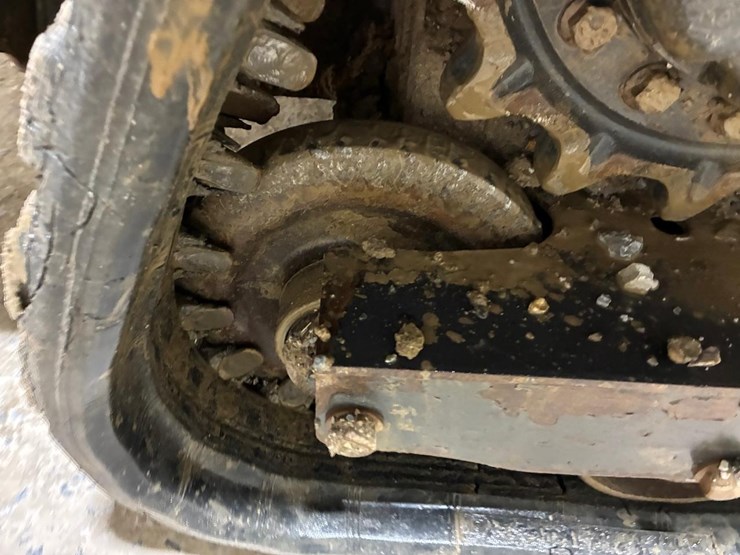 2022-bobcat-t550-image-18