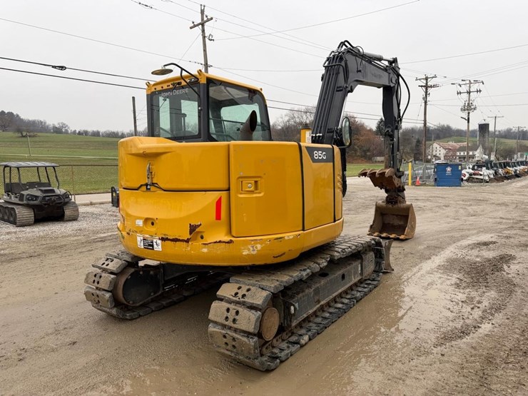 2018-deere-85g-image-5