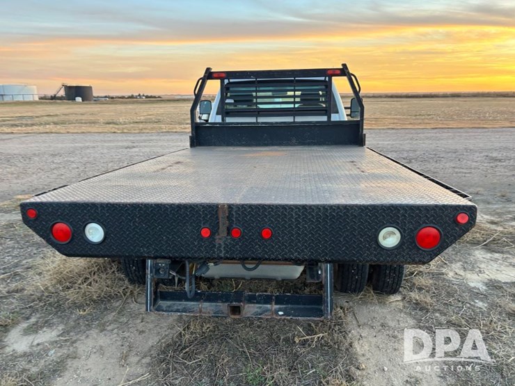 2009-chevrolet-3500hd-image-6