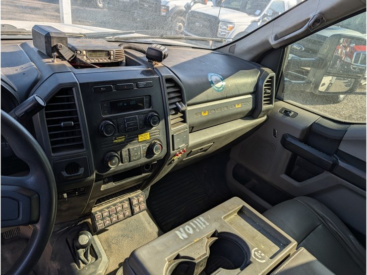 2017-ford-f550-image-20