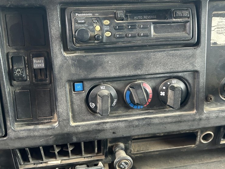 1995-international-4900-image-30