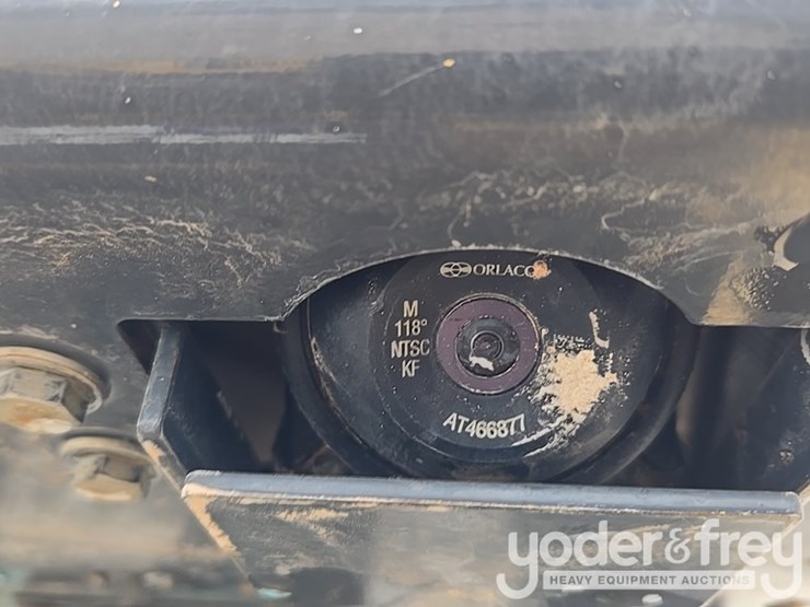 2019-deere-850l-lgp-image-174