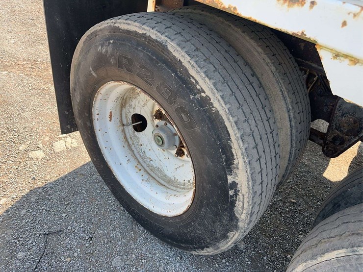 1995-wheeler-gh2-hopper-bottom-trailer-image-10