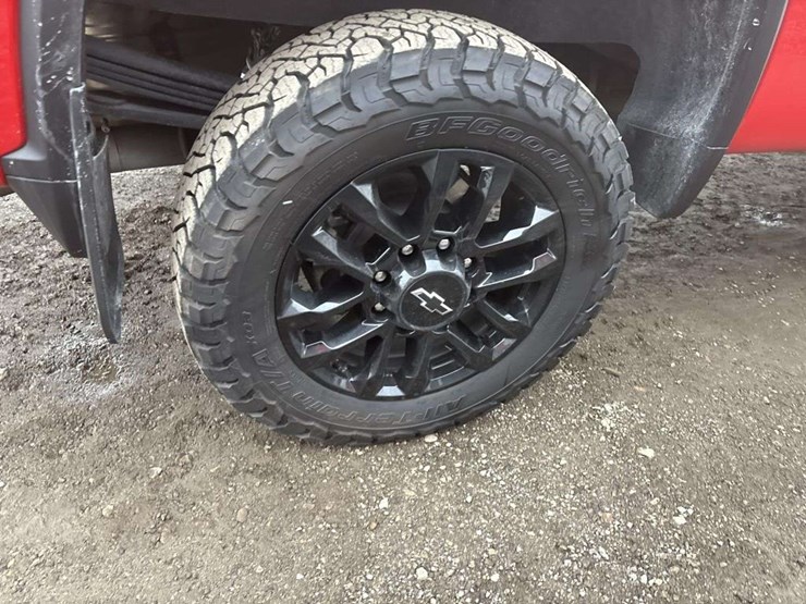 2025-chevrolet-2500-image-10