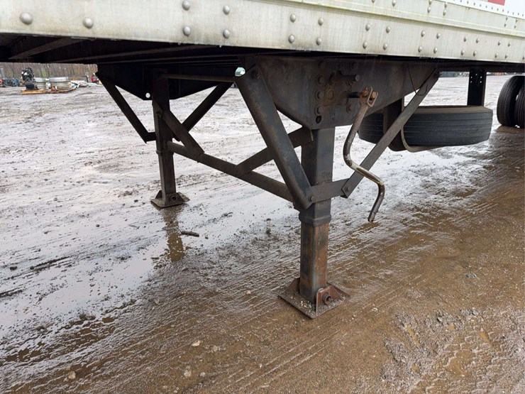 2005-strick-trailer-image-19