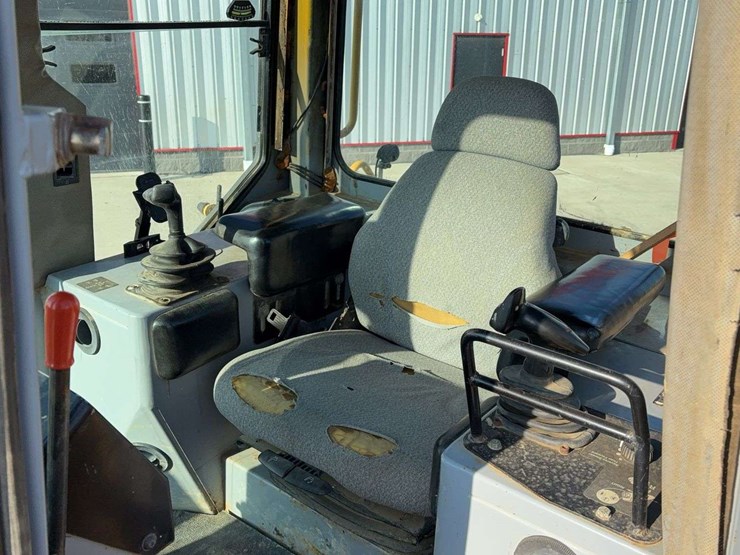 john-deere-850-image-41