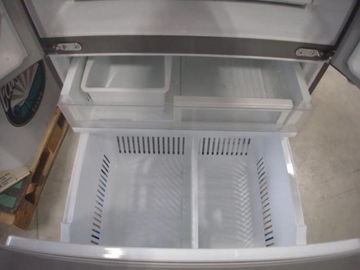 lg-33-in.-fridge-image-14