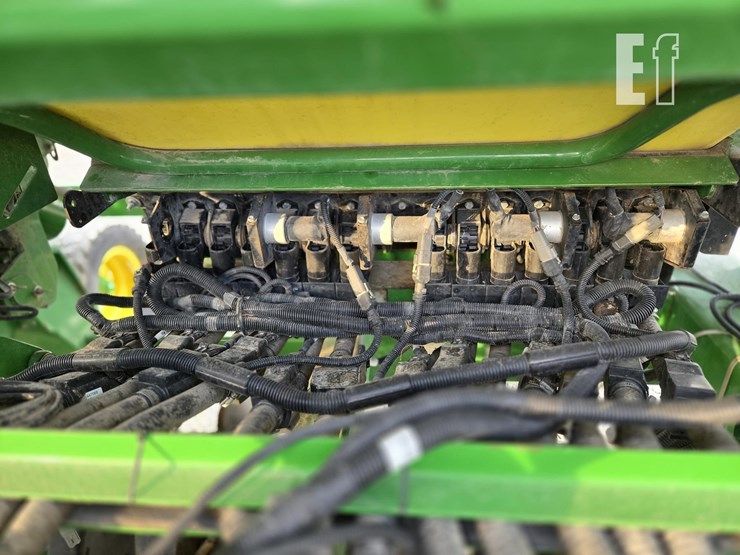 john-deere-1990ccs-image-10