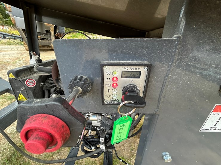 #9008-•-offsite-item-|-cross-tech-portable-radial-conveyor-image-4