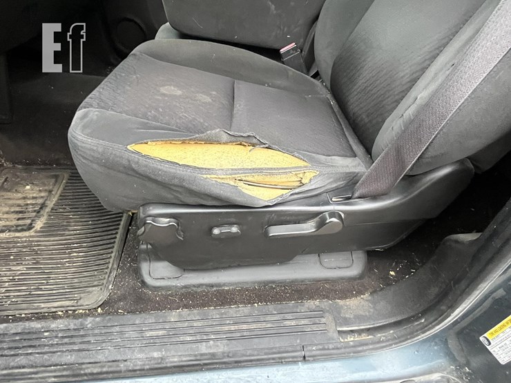 chevrolet-silverado-2500hd-lt-image-25