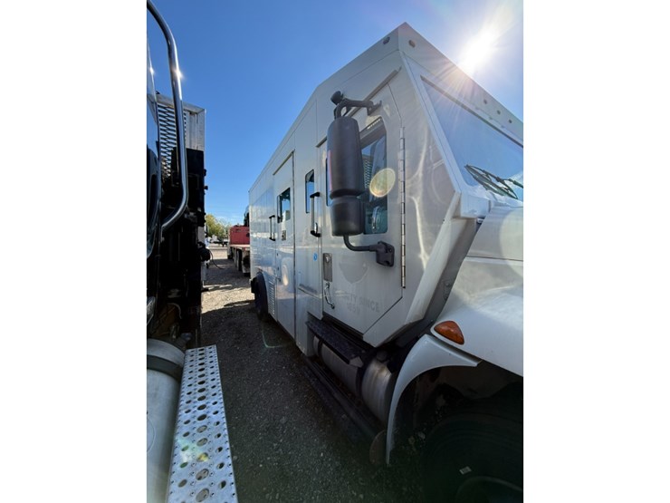 international-durastar-4300-image-5