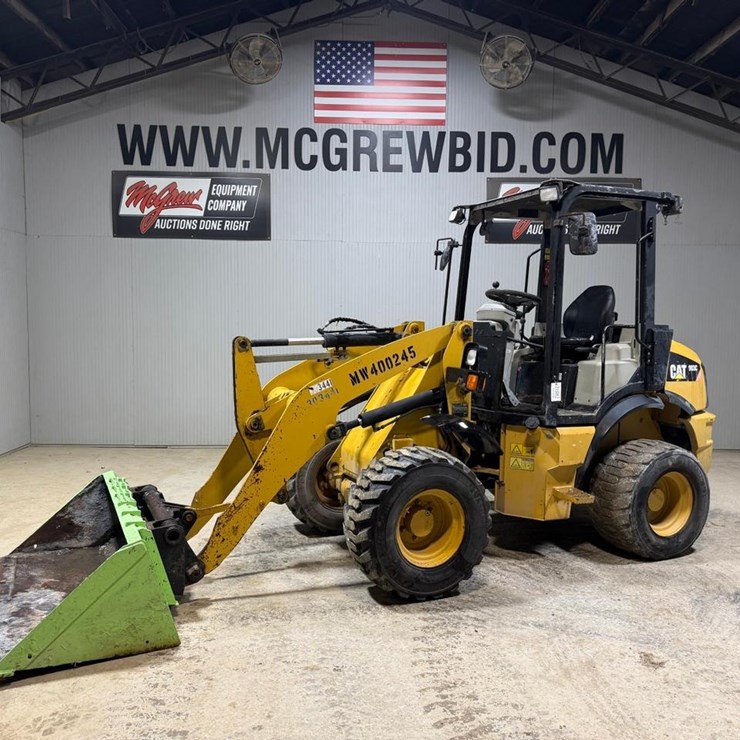 2015 CATERPILLAR 903C