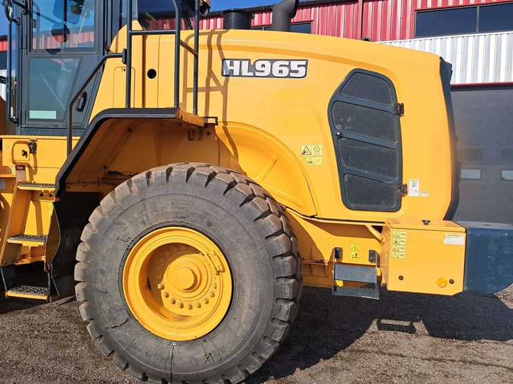 2018-hyundai-hl965-image-5