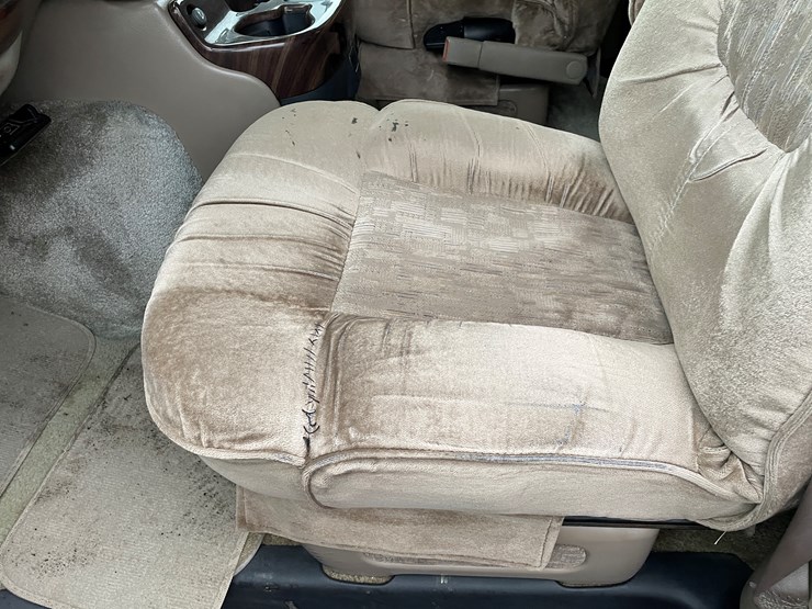 1999-chevy-3500-image-43