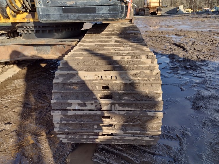 caterpillar-320fl-image-40